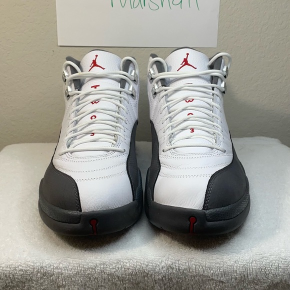 Jordan 12 - Picture 3 of 5